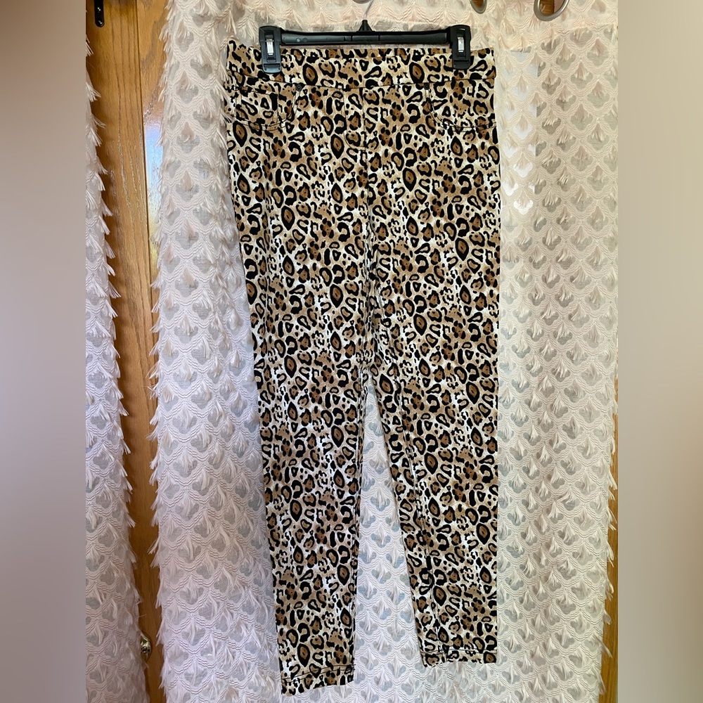 EUC Animal Print Skinny Stretch Pants Size 11/13 Large
